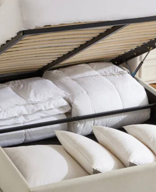 Cloud bed with Gaslift Storage