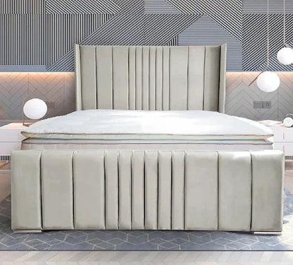 Cape upholstered bed