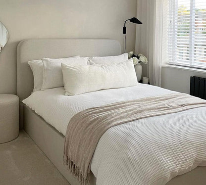 Colardo upholstered bed
