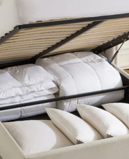 Cloud bed with Gaslift Storage